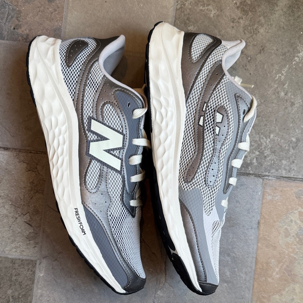 New balance fresh Gray and White Mesh Running Sneakers - Picture 5 of 10